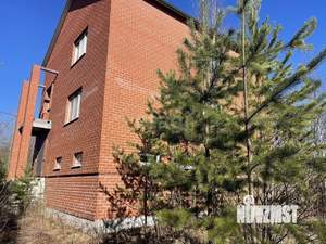 Коттедж 258м², 3-этажный, участок 10 сот.  