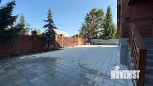 Дом 380м², 3-этажный, участок 15 сот.  