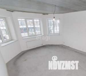 Коттедж 320м², 2-этажный, участок 10 сот.  