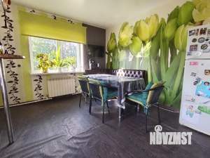 Коттедж 180м², 2-этажный, участок 6 сот.  