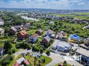 Коттедж 540м², 2-этажный, участок 10 сот.  