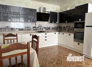 Дом 185м², 2-этажный, участок 15 сот.  