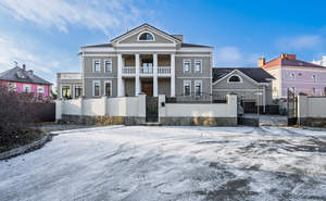 Дом 1200м², 3-этажный, участок 16 сот.  