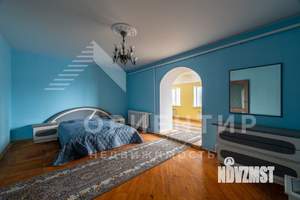 Коттедж 640м², 4-этажный, участок 12 сот.  