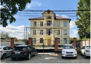 Дом 654м², 3-этажный, участок 7 сот.  