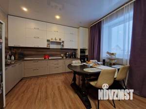 Коттедж 170м², 2-этажный, участок 10 сот.  