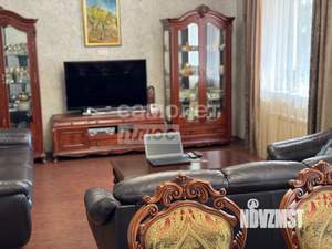 Коттедж 180м², 2-этажный, участок 9 сот.  