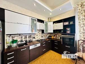 Коттедж 341м², 3-этажный, участок 7 сот.  