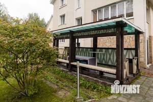 Коттедж 360м², 2-этажный, участок 14 сот.  