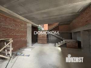 Дом 516м², 3-этажный, участок 12 сот.  