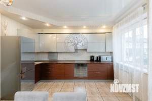 Таунхаус 150м&sup2;, 3-этажный, участок 2 сот.  