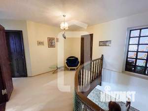 Дом 860м², 3-этажный, участок 14 сот.  