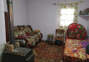 Дом 16м², 2-этажный, участок 6 сот.  