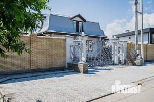 Коттедж 540м², 2-этажный, участок 10 сот.  