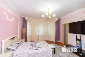 Дом 215м², 3-этажный, участок 7 сот.  