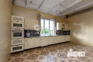 Коттедж 241м², 3-этажный, участок 9 сот.  