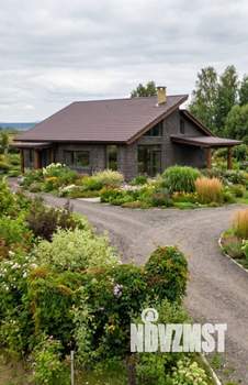 Дом 100м&sup2;, 1-этажный, участок 100 сот.  