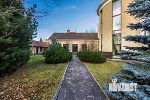 Коттедж 1200м², 3-этажный, участок 16 сот.  