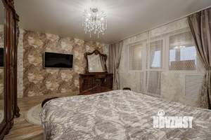 Коттедж 240м², 3-этажный, участок 10 сот.  