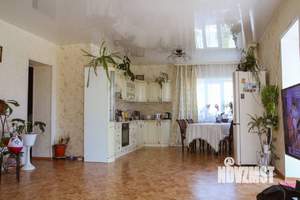 Коттедж 250м², 2-этажный, участок 10 сот.  