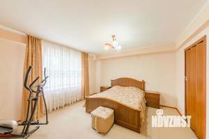 Коттедж 265м², 2-этажный, участок 11 сот.  