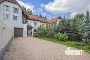Таунхаус 250м², 3-этажный, участок 4 сот.  
