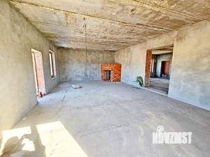 Дом 378м&sup2;, 3-этажный, участок 10 сот.  