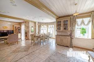 Коттедж 600м², 3-этажный, участок 11 сот.  