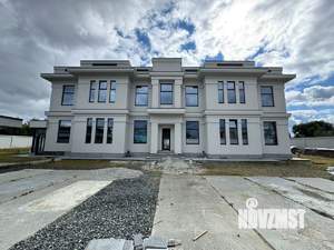 Дом 928м², 2-этажный, участок 24 сот.  