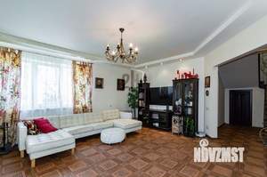 Таунхаус 270м², 3-этажный, участок 4 сот.  