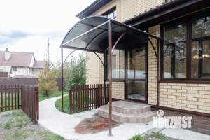 Коттедж 253м², 2-этажный, участок 10 сот.  