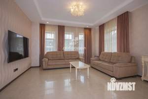 Коттедж 400м², 3-этажный, участок 17 сот.  