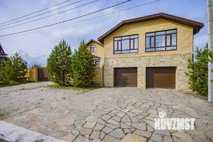 Коттедж 385м², 2-этажный, участок 12 сот.  