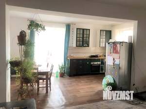 Дом 322м², 2-этажный, участок 8 сот.  