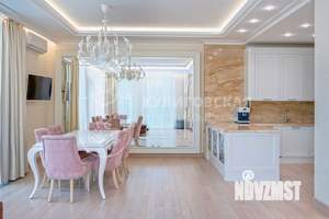 Таунхаус 273м², 3-этажный, участок 6 сот.  