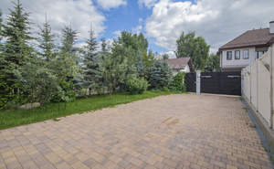 Дом 250м², 3-этажный, участок 4 сот.  