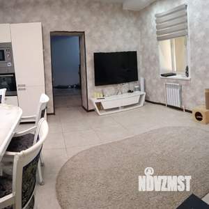 Коттедж 228м², 2-этажный, участок 6 сот.  