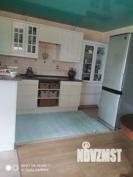 Коттедж 180м², 3-этажный, участок 17 сот.  