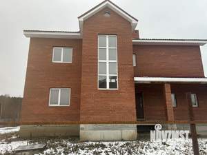 Коттедж 221м², 2-этажный, участок 14 сот.  