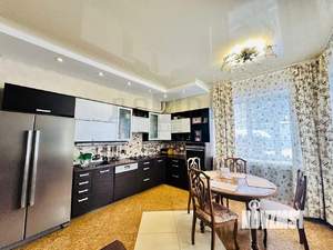 Коттедж 341м², 3-этажный, участок 7 сот.  