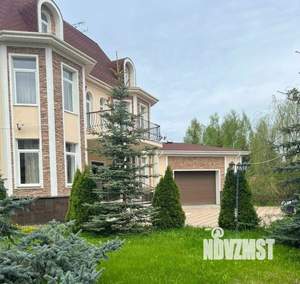 Коттедж 726м&sup2;, 3-этажный, участок 25 сот.  