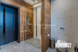 Коттедж 300м², 2-этажный, участок 10 сот.  