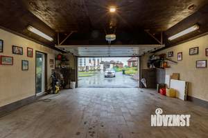 Дом 337м&sup2;, 2-этажный, участок 11 сот.  