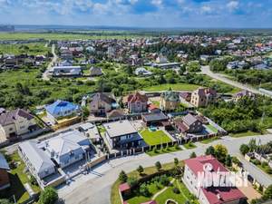 Коттедж 540м², 2-этажный, участок 10 сот.  