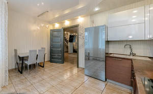 Дом 150м&sup2;, 3-этажный, участок 2 сот.  