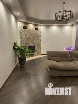 Коттедж 270м&sup2;, 2-этажный, участок 7 сот.  