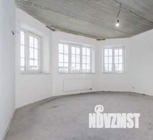Коттедж 320м², 2-этажный, участок 10 сот.  