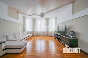Коттедж 352м², 2-этажный, участок 11 сот.  