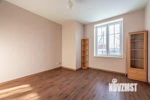 Коттедж 490м², 2-этажный, участок 10 сот.  