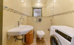 Дом 150м&sup2;, 3-этажный, участок 2 сот.  